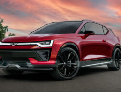 2025 Chevrolet Camaro SUV